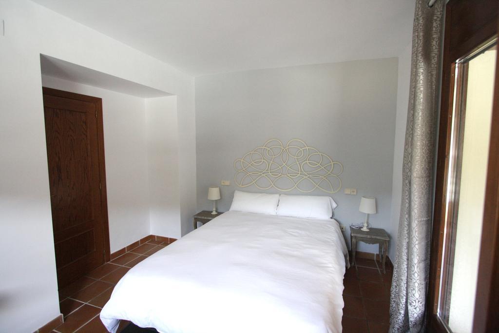 Apart-Hotel Selva Nevada La Virgen de la Vega Phòng bức ảnh